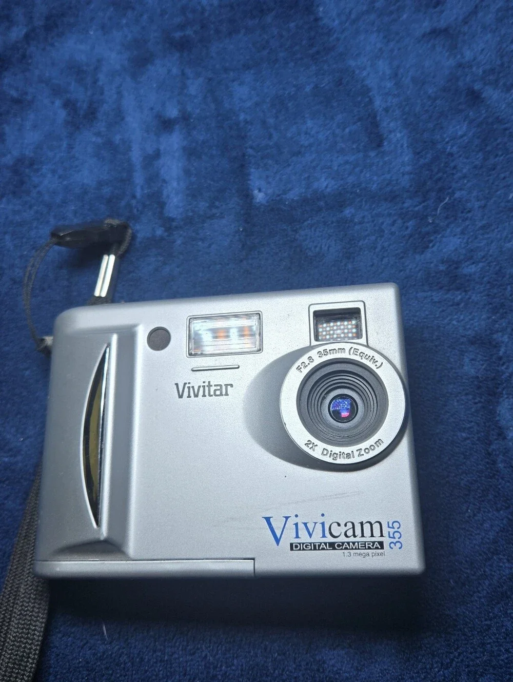 Vivitar Vivicam 355 1.3mp 2x Zoom Digital Camera With Tripod Tested-works